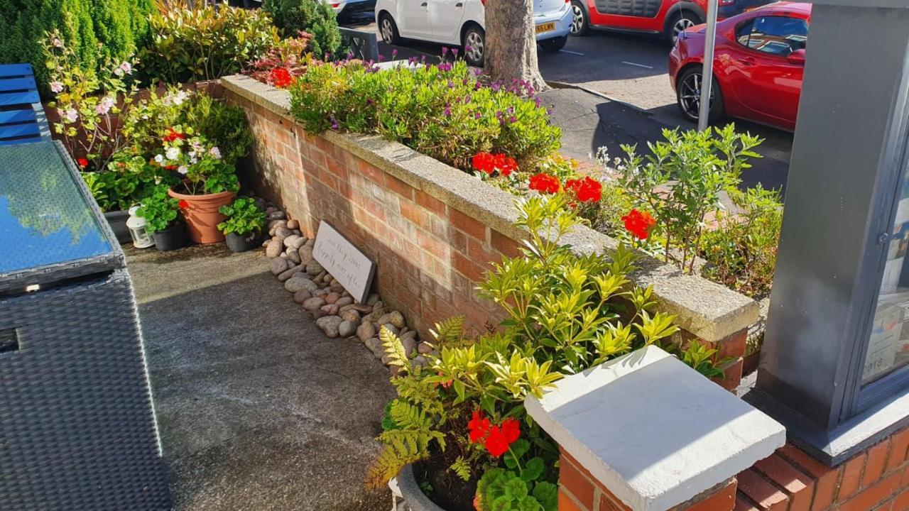 Guest house St Michael's Boutique B&b, North Bay, Scarborough, North Yorkshire, With Free Parking And Free Wi-fi Scarborough